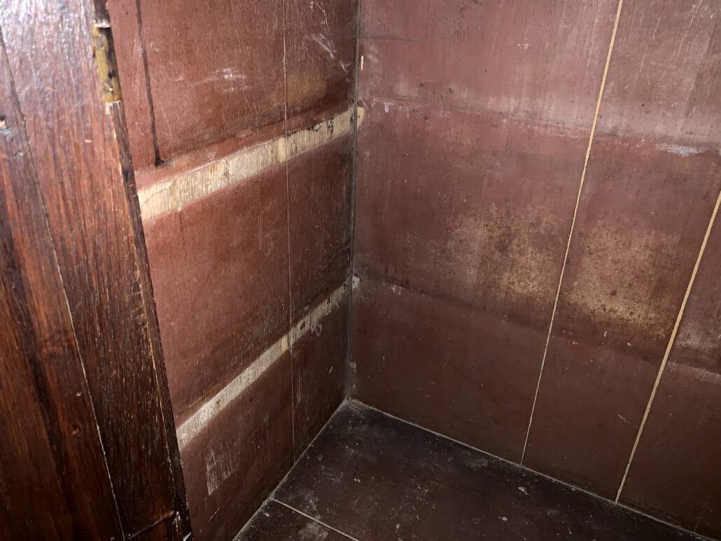 Restauratie antiek waskastje 04