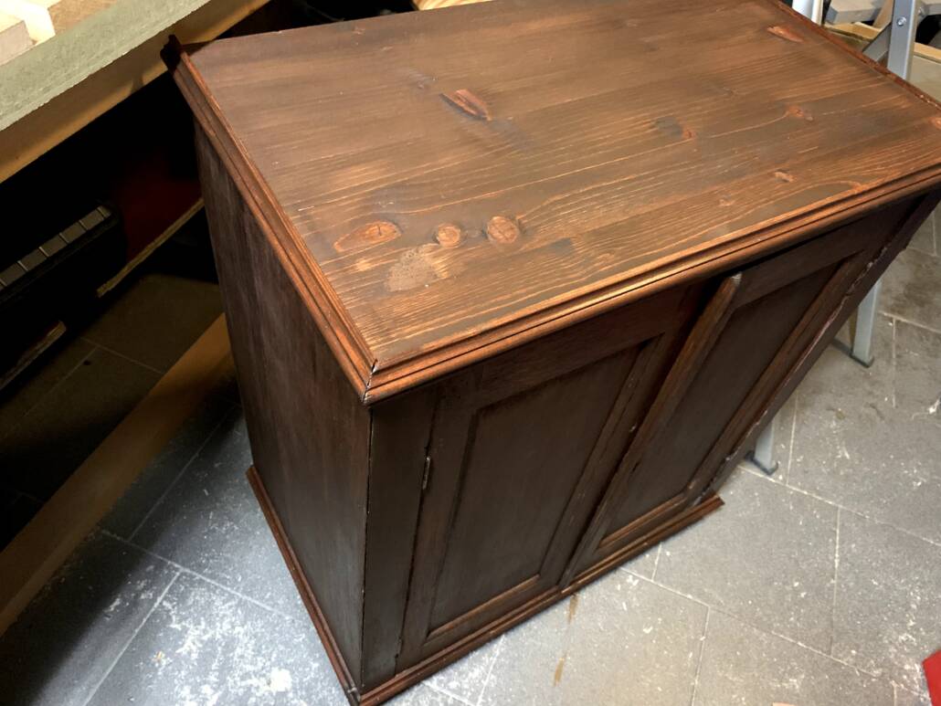 Restauratie antiek waskastje 06
