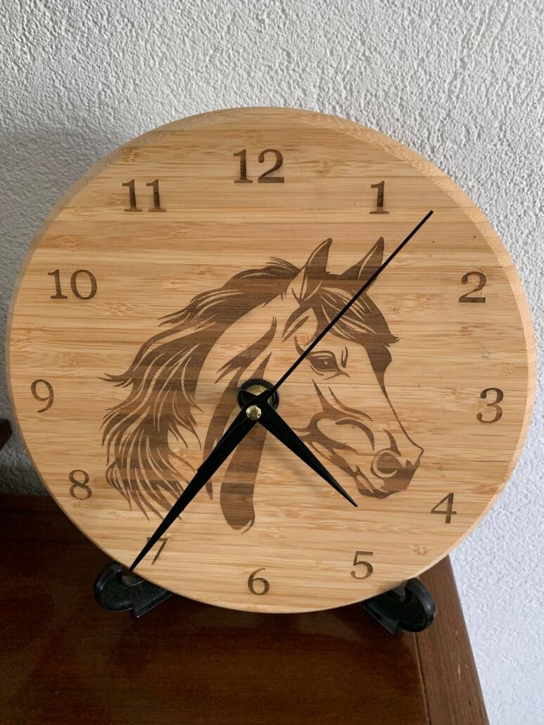 Klok met kwartsuurwerk